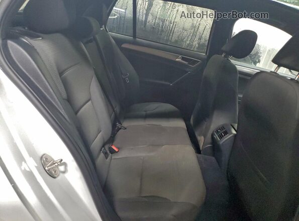 3VW547AU4JM261891 2018 VOLKSWAGEN GTI Белый Вид задних сидений