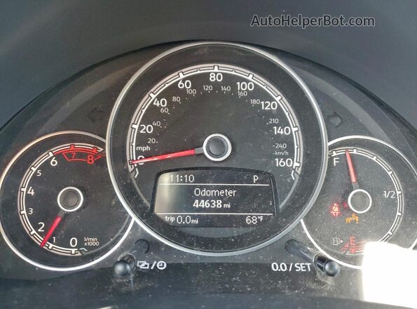 3VW5DAAT4KM502385 2019 VOLKSWAGEN BEETLE Gray 