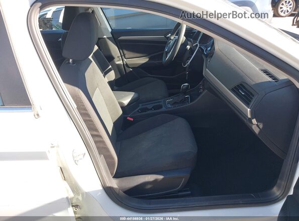 3VWC57BU7KM050494 2019 VOLKSWAGEN JETTA White წინა სალონის ხედი