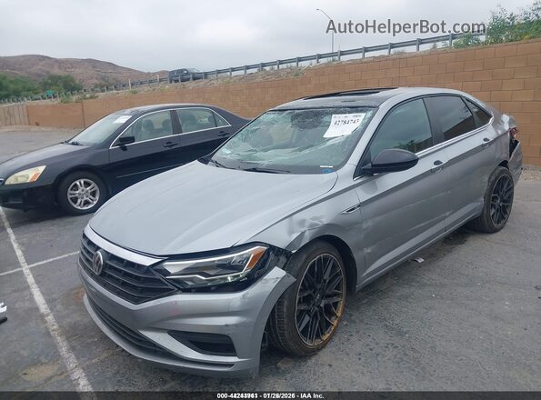 3VWC57BU7KM220305 2019 VOLKSWAGEN JETTA Silver Դիմացի տեսք
