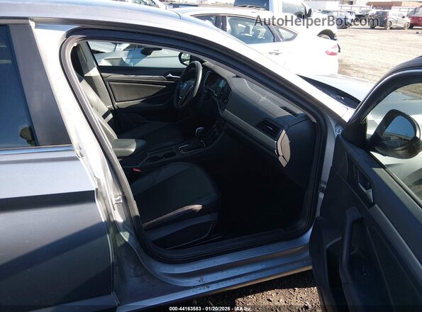 3VWCB7BU7LM057830 2020 VOLKSWAGEN JETTA Silver Widok wnętrza z przodu