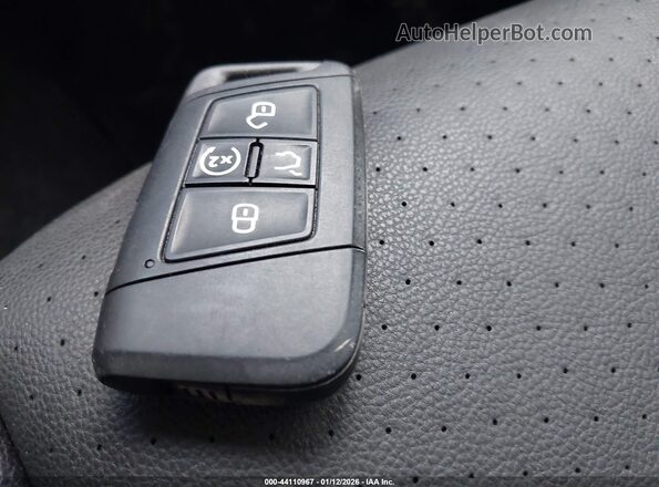 3VWEM7BU3RM041460 2024 VOLKSWAGEN JETTA Black Առջևի վահանակի տեսք
