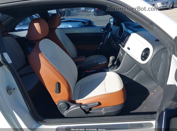 3VWF17AT8HM626944 2017 VOLKSWAGEN BEETLE White 