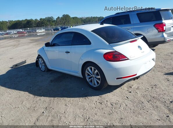 3VWF17AT8HM626944 2017 VOLKSWAGEN BEETLE White 