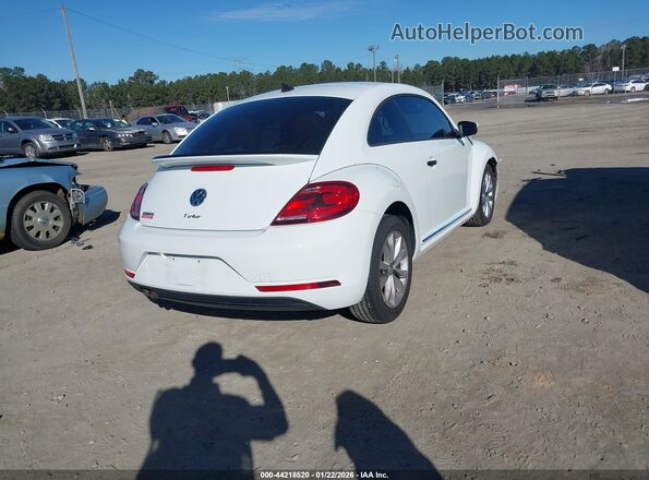 3VWF17AT8HM626944 2017 VOLKSWAGEN BEETLE White 