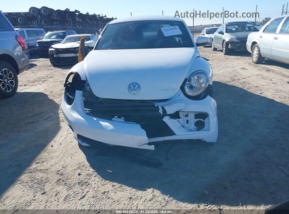 3VWF17AT8HM626944 2017 VOLKSWAGEN BEETLE White 