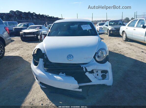 3VWF17AT8HM626944 2017 VOLKSWAGEN BEETLE White 