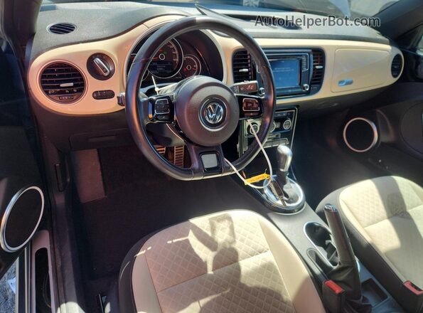 3VWFD7AT2KM703970 2019 VOLKSWAGEN BEETLE Silver წინა პანელის ხედი