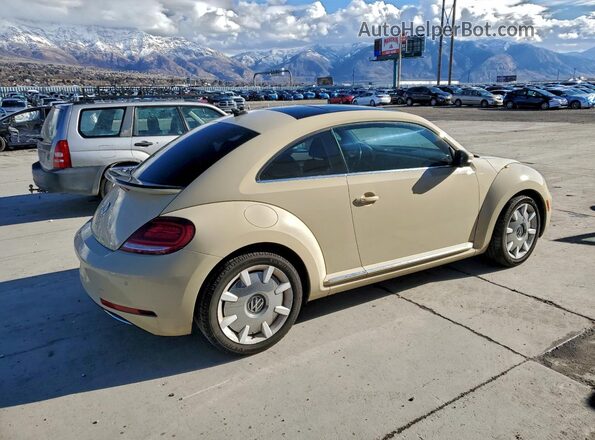 3VWFD7AT8KM719087 2019 VOLKSWAGEN BEETLE Yellow 