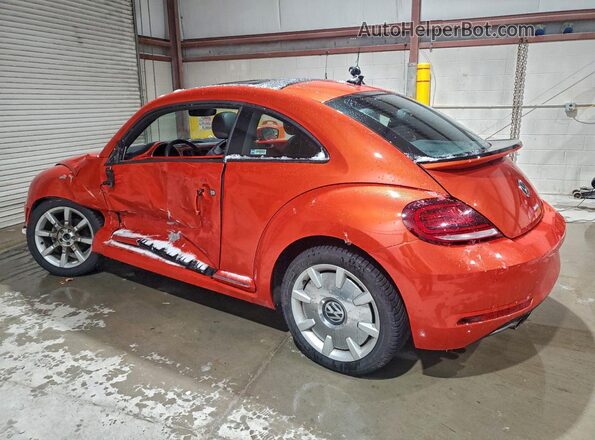3VWJ17AT8HM623262 2017 VOLKSWAGEN BEETLE Orange 