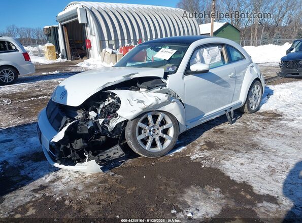 3VWJD7AT1KM711990 2019 VOLKSWAGEN BEETLE White 