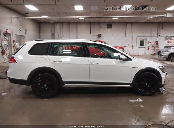 3VWM17AU4KM522474 2019 VOLKSWAGEN GOLF White Вид щитка приладів