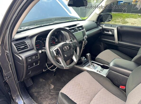 JTEMU5JR6M5902253 2021 TOYOTA 4RUNNER Gray Հետևի նստատեղերի տեսք