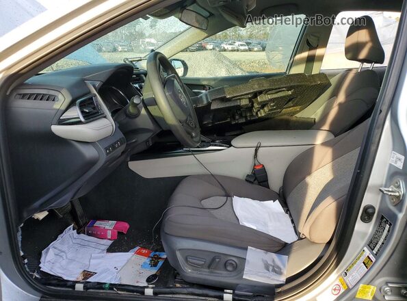 4T1B31HK0KU511467 2019 TOYOTA LE Silver 
