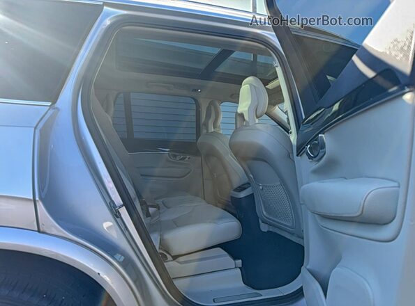 YV4A22PK1J1204266 2018 VOLVO XC90 Silver 