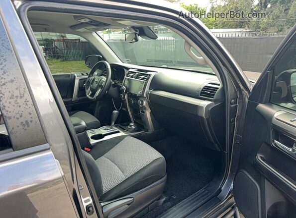 JTEMU5JR6M5902253 2021 TOYOTA 4RUNNER Gray 
