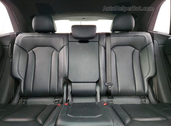 WA1FVAF17MD026251 2021 AUDI Q8 Blue უკანა სალონის ხედი