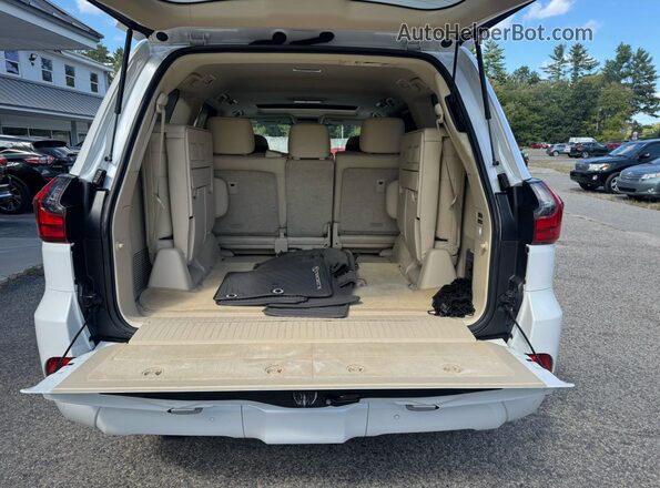 JTJHY7AX0G4198272 2016 LEXUS LX570 White 