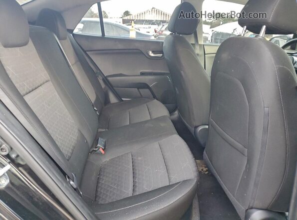 3KPA24AD1NE466719 2022 KIA RIO Black Vista interior trasera