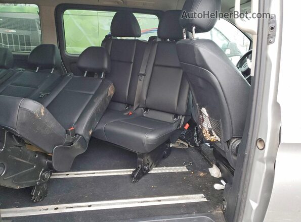 WD4PG2EE1G3132869 2016 MERCEDES-BENZ METRIS Gray Вид задньої частини салону