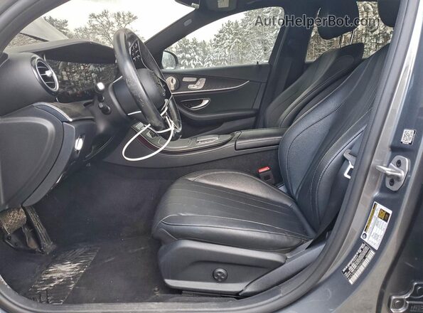 W1KZF8EB7MB000320 2021 MERCEDES-BENZ E Gray Widok deski rozdzielczej
