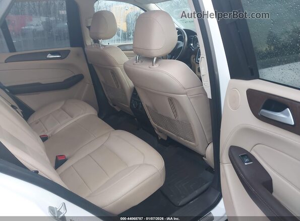 4JGDA6DB1JB045222 2018 MERCEDES-BENZ GLE 550E PLUG-IN HYBRID White VIN sticker view