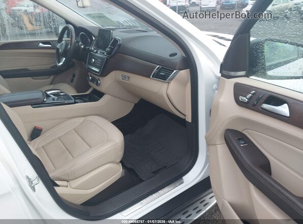 4JGDA6DB1JB045222 2018 MERCEDES-BENZ GLE 550E PLUG-IN HYBRID White Front interior view