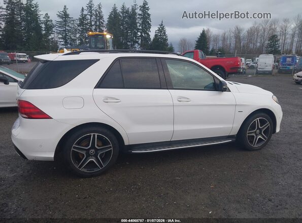 4JGDA6DB1JB045222 2018 MERCEDES-BENZ GLE 550E PLUG-IN HYBRID White Rear interior view