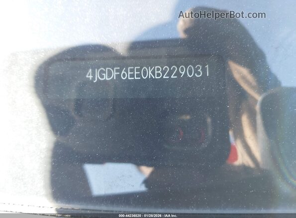 4JGDF6EE0KB229031 2019 MERCEDES-BENZ GLS 450 Black Շարժիչի բաժամունքի տեսք