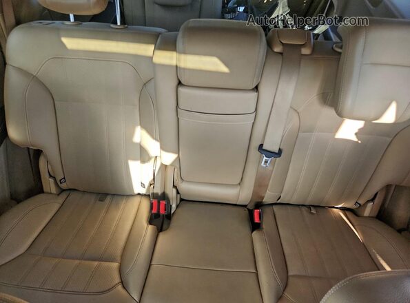4JGDF6EE3GA644910 2016 MERCEDES-BENZ GL-CLASS White Rear seats view