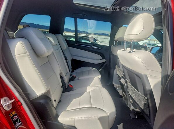 4JGDF6EE3KB235700 2019 MERCEDES-BENZ GLS Red Սալոնի հետևի տեսք