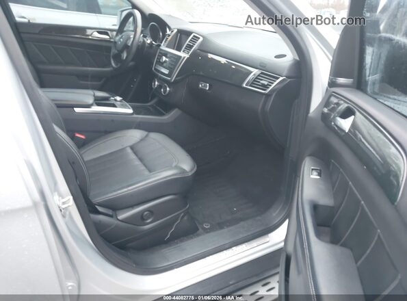 4JGDF6EEXGA679430 2016 MERCEDES-BENZ GL 450 Серебряный Вид салона спереди