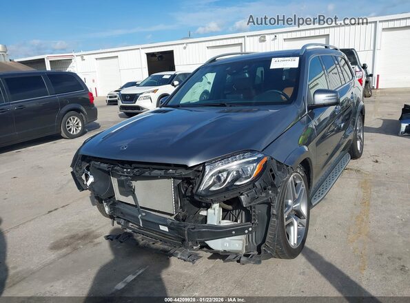 4JGDF7DE6JB055553 2018 MERCEDES-BENZ GLS 550 Gray Rear interior view