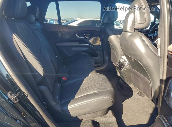 4JGDM2DB4PA012875 2023 MERCEDES-BENZ EQS Green Rear interior view