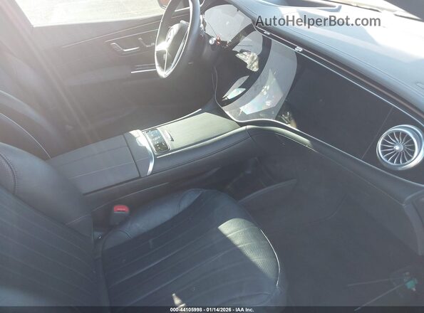 4JGDM2DB9RA032929 2024 MERCEDES-BENZ EQS 450 SUV Gray Vista interior delantera