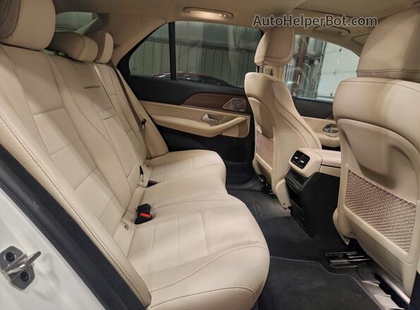 4JGFB4JB8NA736306 2022 MERCEDES-BENZ GLE White Rear interior view