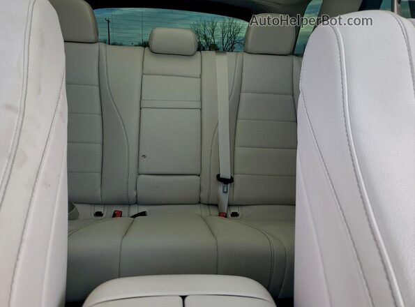 4JGFB4JB8NA813367 2022 MERCEDES-BENZ GLE White Հետևի նստատեղերի տեսք
