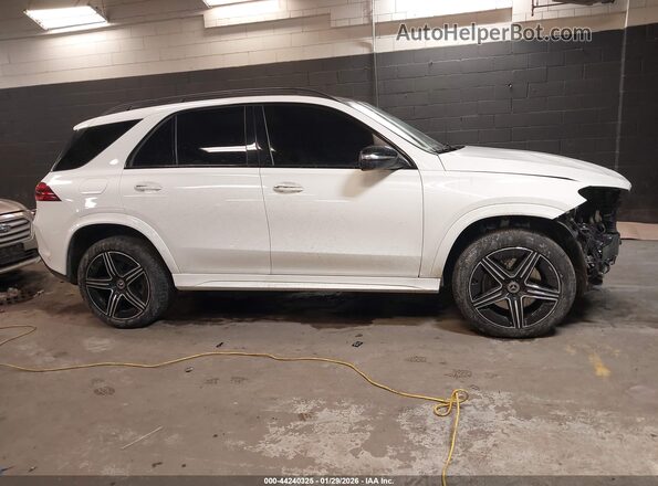 4JGFB5KB3RB032664 2024 MERCEDES-BENZ GLE 450 White 360 interior view