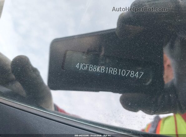 4JGFB8KB1RB107847 2024 MERCEDES-BENZ AMG GLE 63 White 