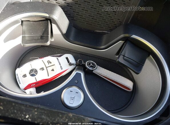 4JGFD8KB0SB328193 2025 MERCEDES-BENZ AMG GLE 63 COUPE White Widok deski rozdzielczej