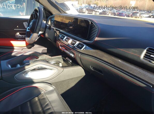4JGFD8KB0SB328193 2025 MERCEDES-BENZ AMG GLE 63 COUPE White Widok wnętrza z przodu