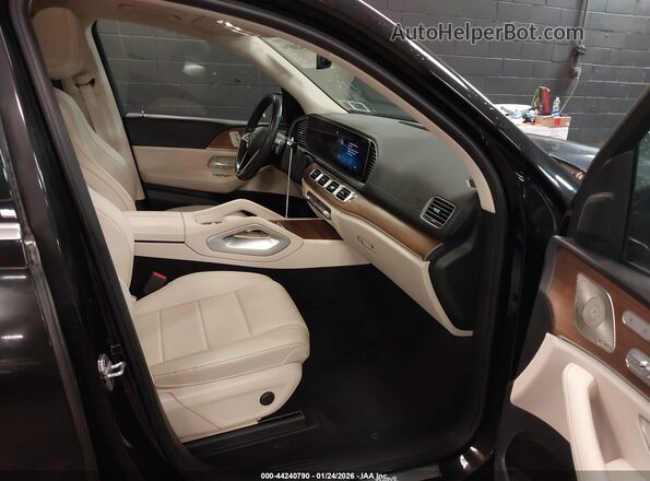 4JGFF5KE2RB092787 2024 MERCEDES-BENZ GLS 450 Black Front interior view