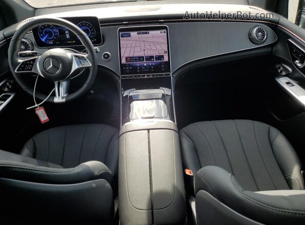 4JGGM2BB8TA070384 2026 MERCEDES-BENZ EQE Black Widok deski rozdzielczej