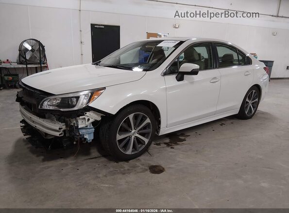 4S3BNAN60H3036875 2017 SUBARU LEGACY White Przód lewy