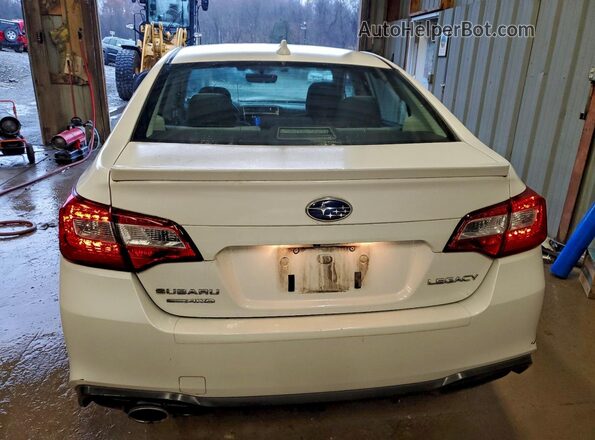 4S3BNAR6XK3035346 2019 SUBARU LEGACY White Вид ззаду