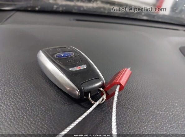 4S3BNAS65H3005836 2017 SUBARU LEGACY Серебряный Вид панели приборов