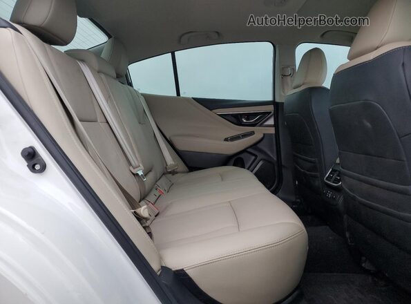 4S3BWAN67P3003738 2023 SUBARU LEGACY White Widok tylnych siedzeń