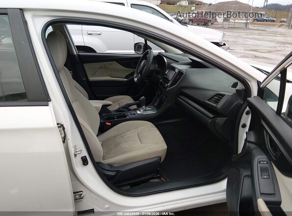 4S3GKAD65L3613408 2020 SUBARU IMPREZA White Widok wnętrza z przodu