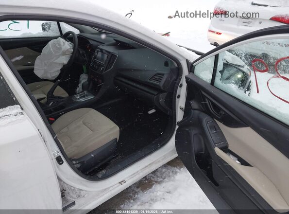 4S3GTAB6XP3705670 2023 SUBARU IMPREZA Белый Вид салона спереди
