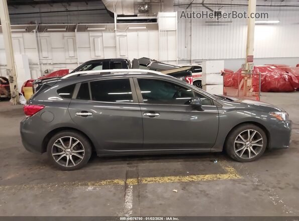 4S3GTAS60K3760038 2019 SUBARU IMPREZA Pewter Rear interior view